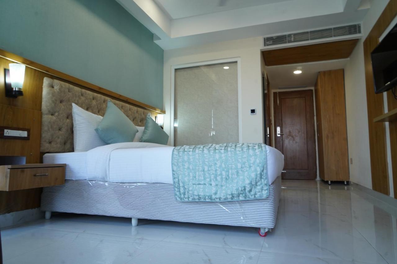 Hotel Shanti Sagar Kharar Екстер'єр фото