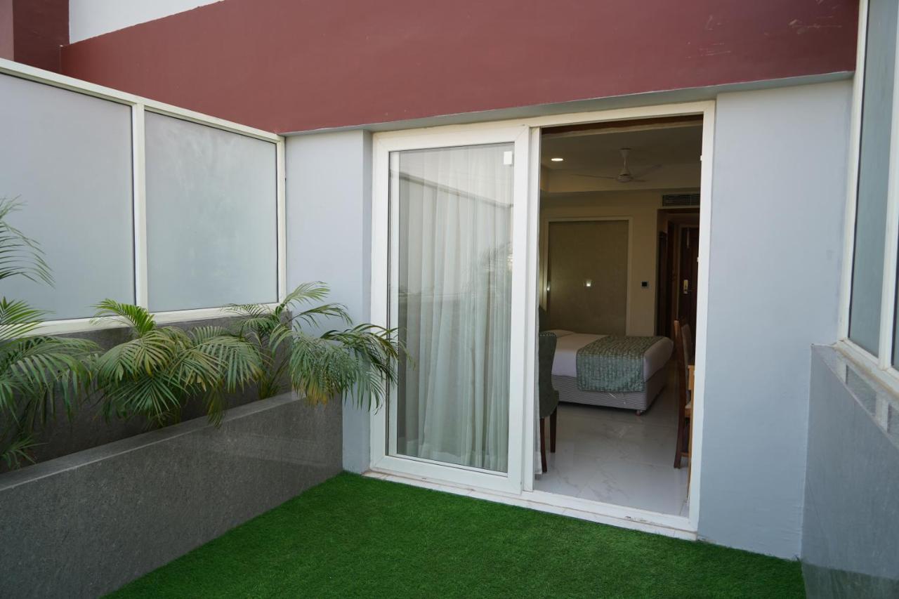 Hotel Shanti Sagar Kharar Екстер'єр фото