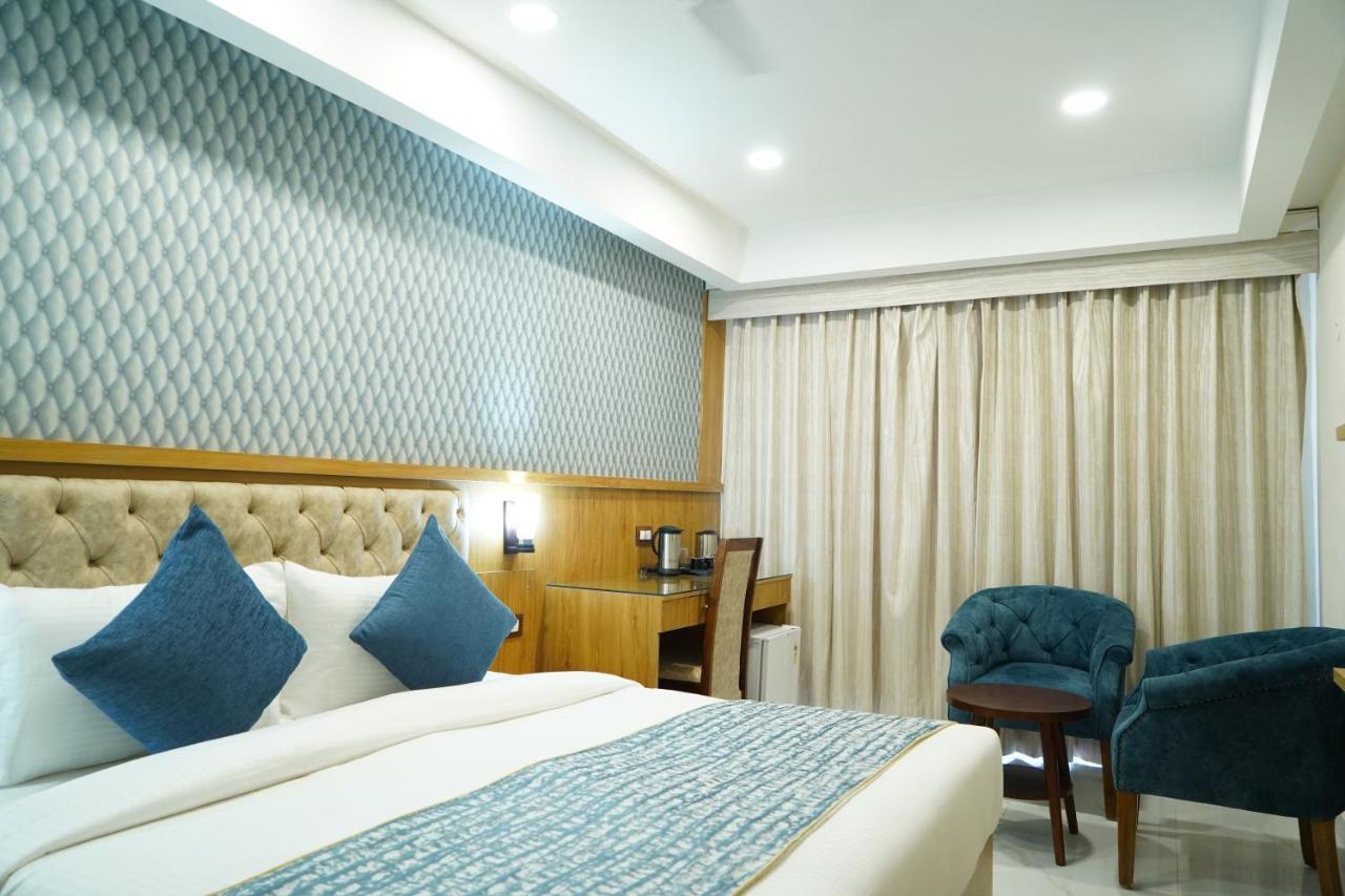 Hotel Shanti Sagar Kharar Екстер'єр фото