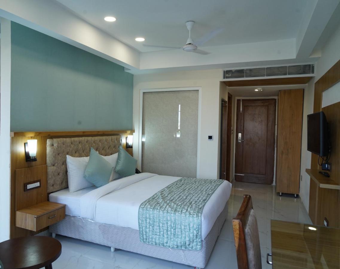 Hotel Shanti Sagar Kharar Екстер'єр фото