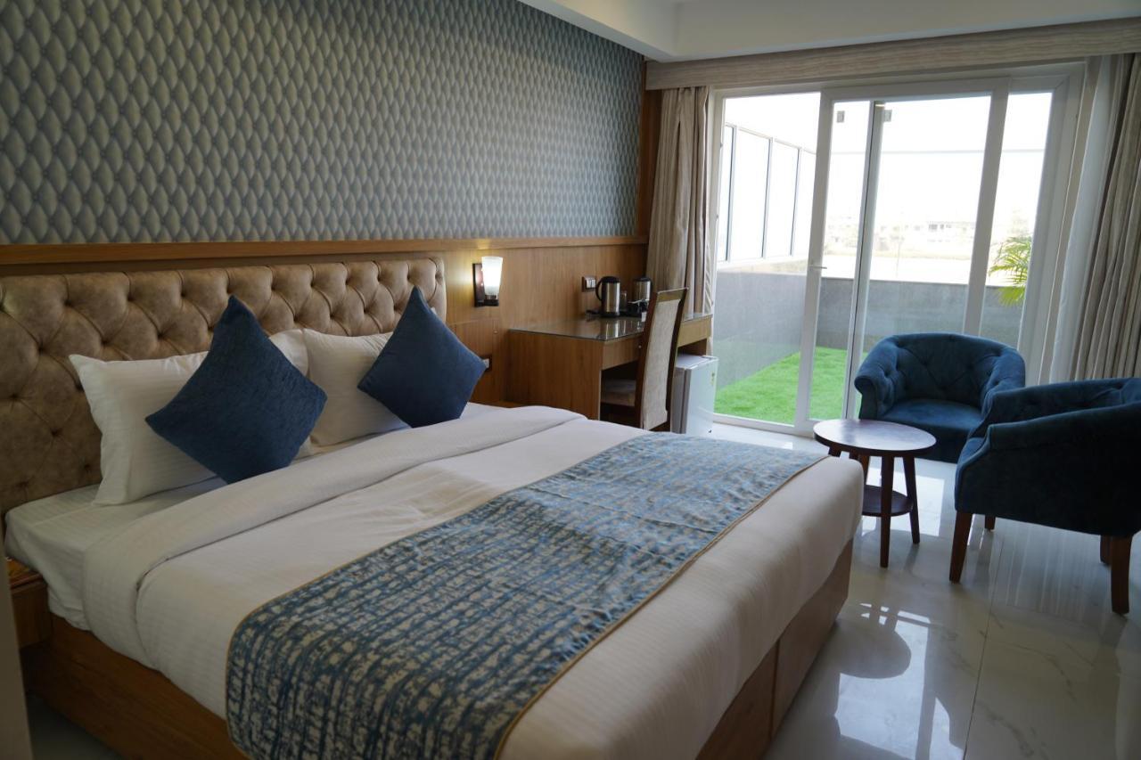 Hotel Shanti Sagar Kharar Екстер'єр фото