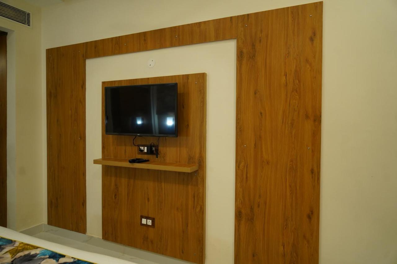 Hotel Shanti Sagar Kharar Екстер'єр фото