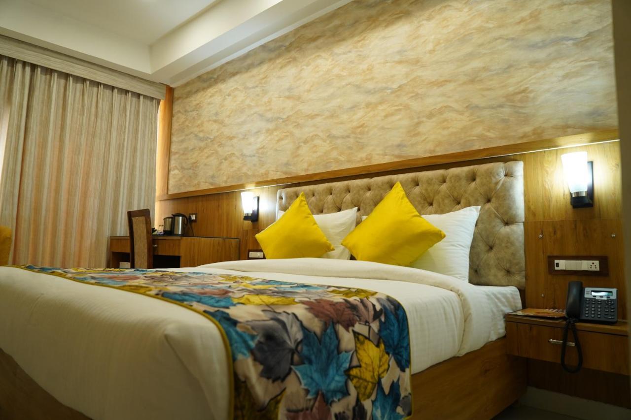 Hotel Shanti Sagar Kharar Екстер'єр фото